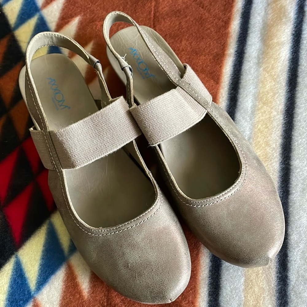 Mary Jane sling backs